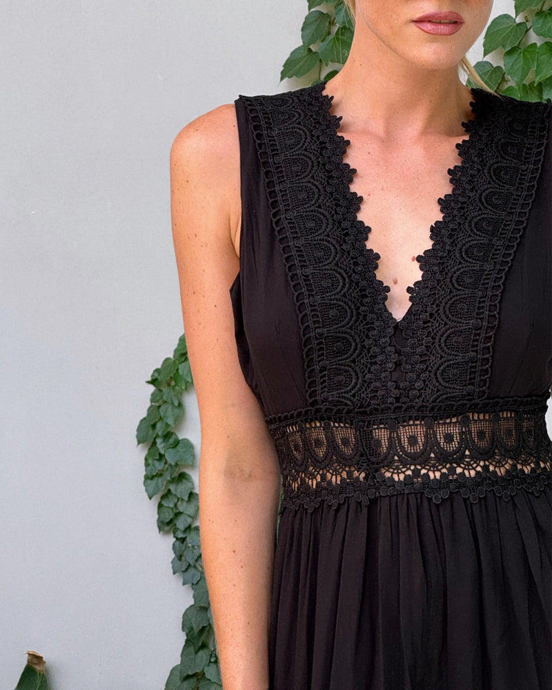 CHARLOTTE | HANDCRAFTED LACE DRESS WITH V-NECKLINE