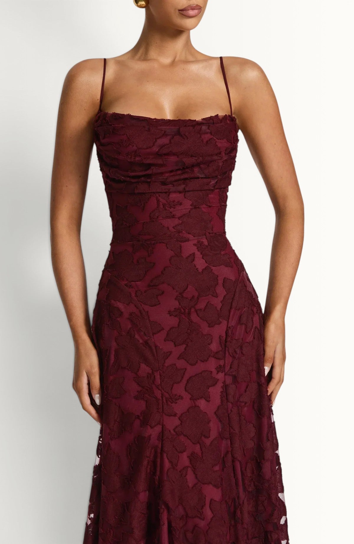 CLARA LÉON | ELEGANT DRESS
