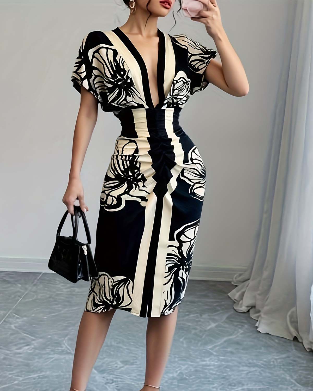 NURIA BLOSSOM | CHIC PLEATED DRESS