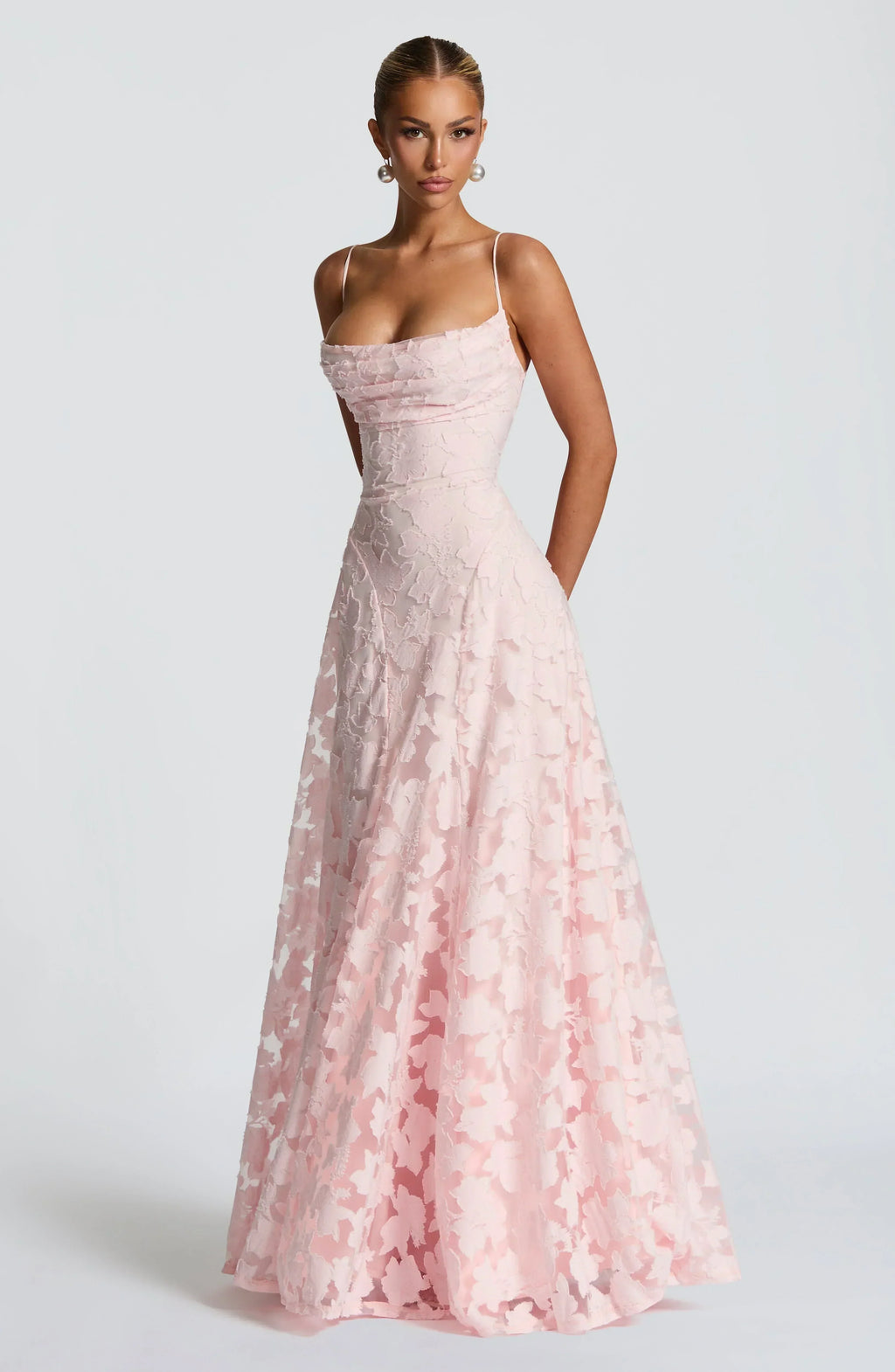 CLARA LÉON | ELEGANT DRESS