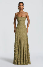 CLARA LÉON | ELEGANT DRESS