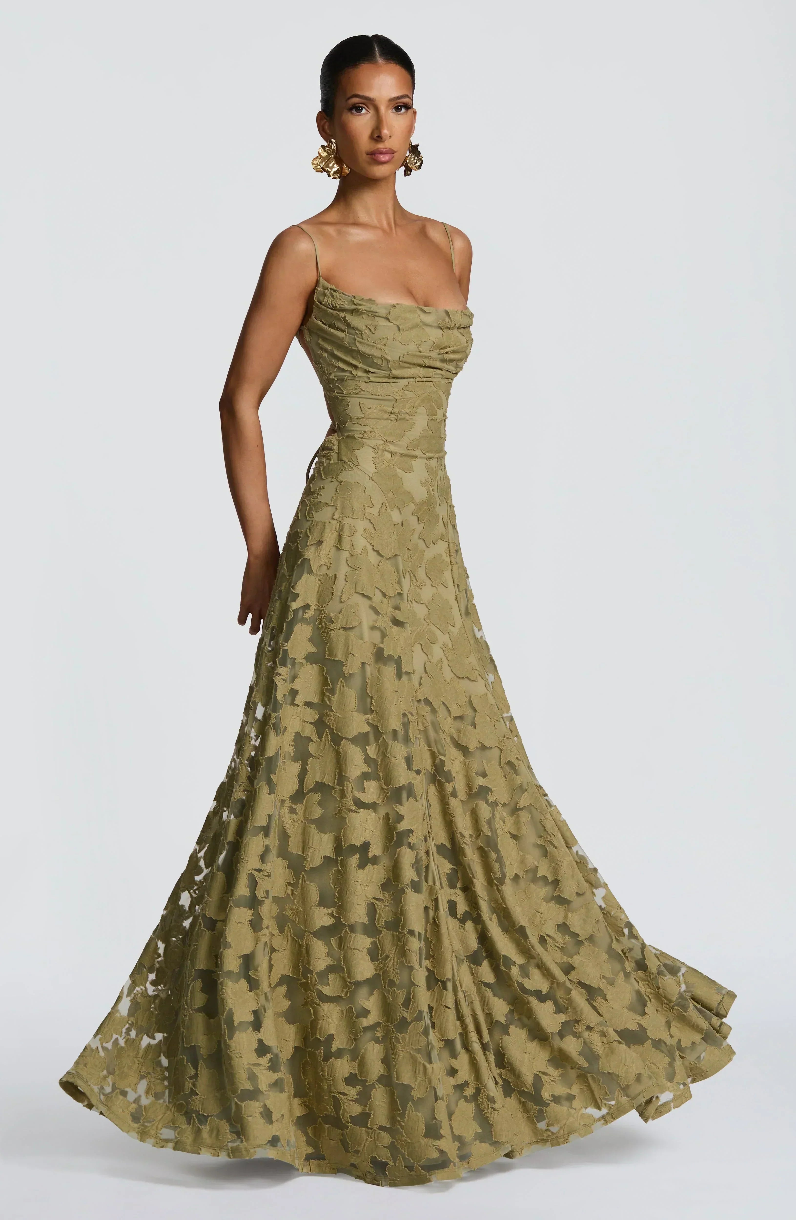 CLARA LÉON | ELEGANT DRESS